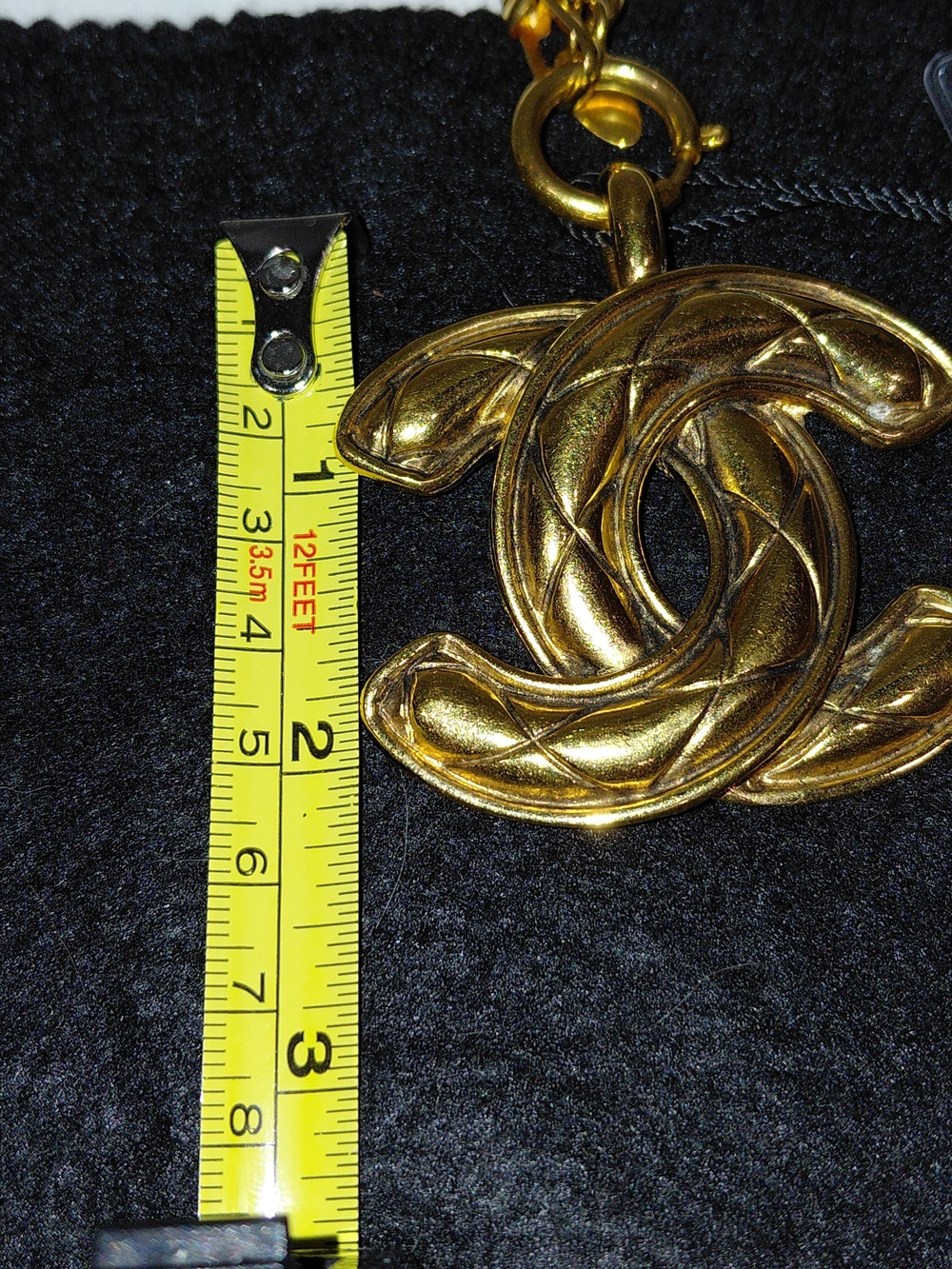 Classic Gold Plated Chanel Interlocking CC Matelasse Quilted Pendant Neclace!๐ - Picture 11 of 14